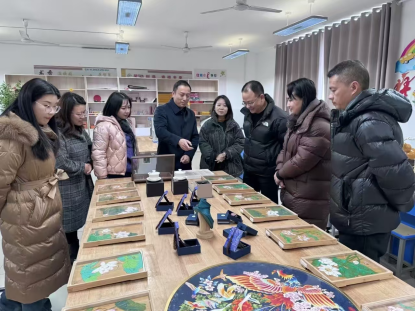 藝術(shù)創(chuàng)意學(xué)院赴江夏區(qū)大花嶺小學(xué)開展校園文化交流活動(dòng)